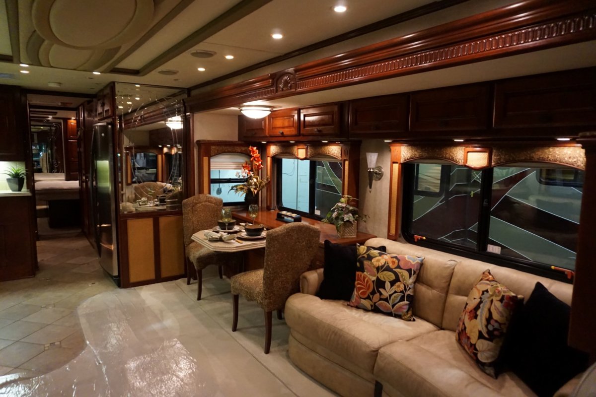 2005 Monaco Dynasty 42′ | Premier RV