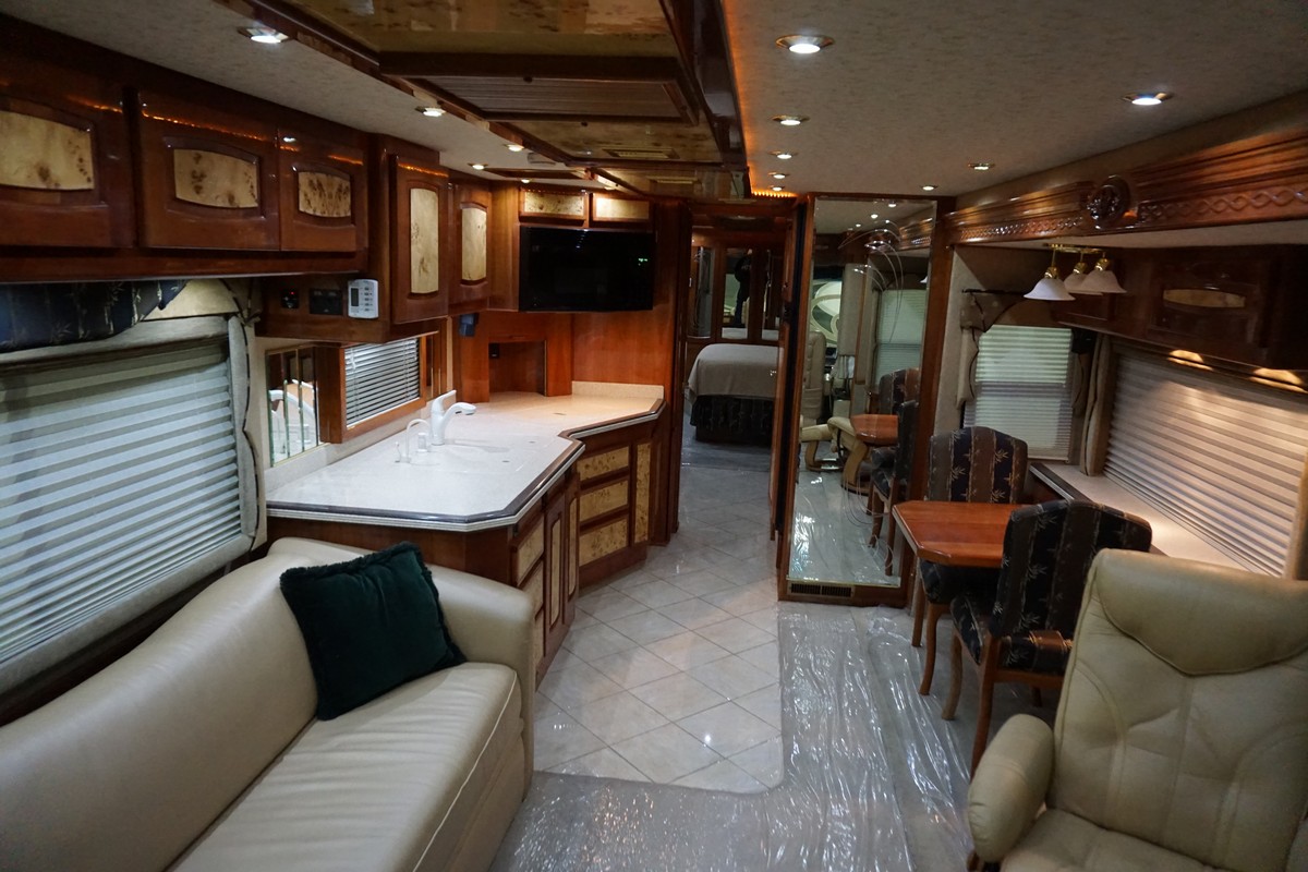 2004 Beaver Marquis 40′ | Premier RV