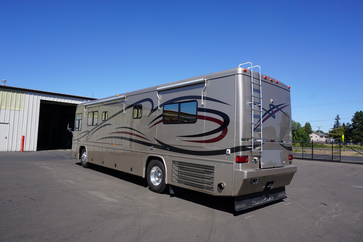 2003 Country Coach Allure 36′ | Premier RV