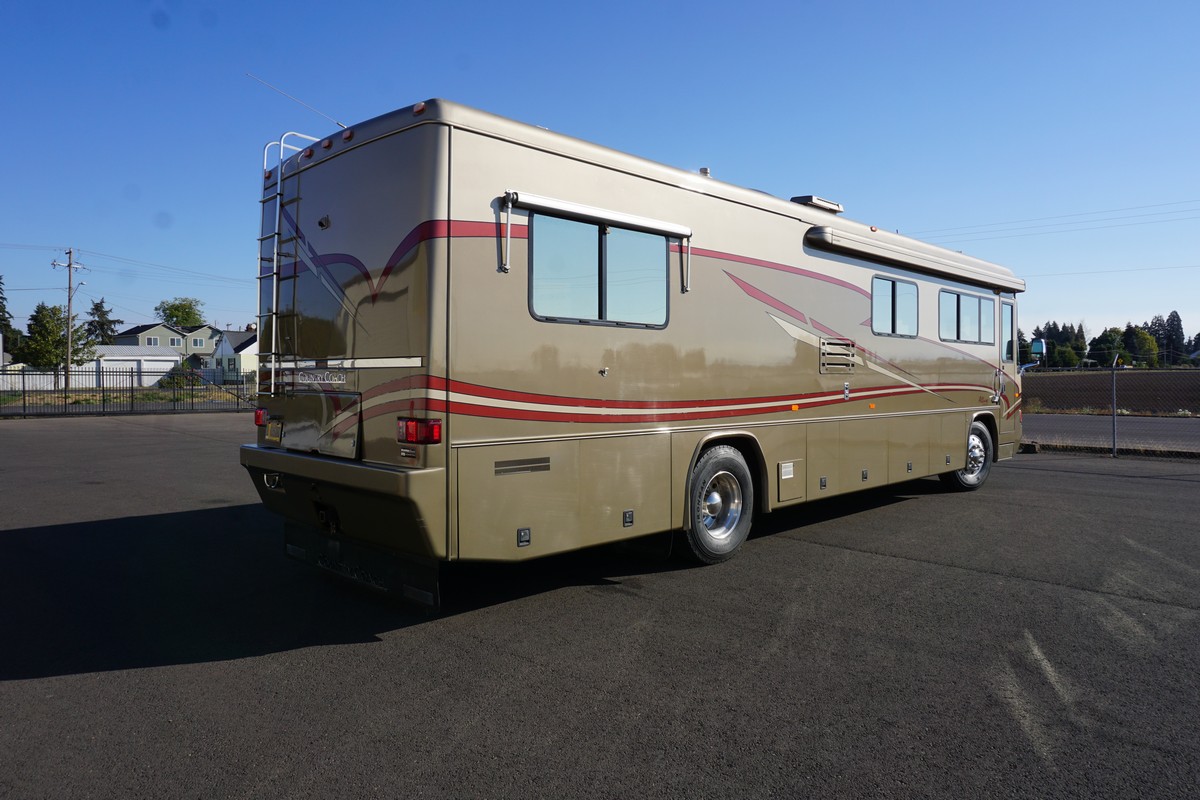 2002 Country Coach Allure 36′ | Premier RV